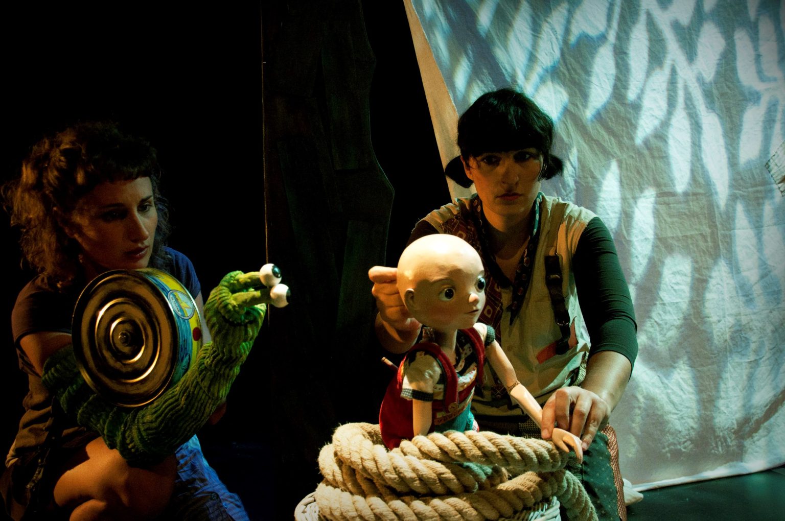La-nina-del-cap-pelat-Engruna-Teatre-Foto-3-alta.jpg