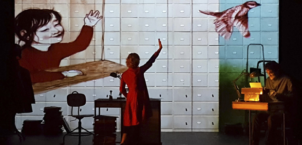 La nena dels pardals (Teatre al detall)